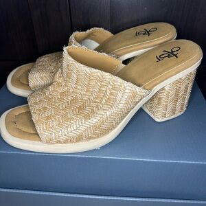 OTBT Bravura Woven Sandal